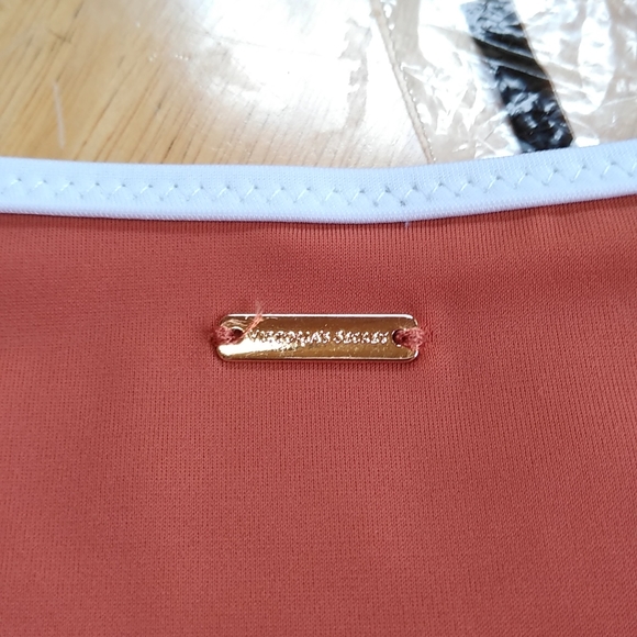 Victoria's secrets cheeky bikini bottoms - Picture 5 of 6